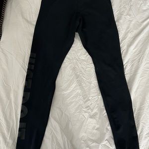 Black Nike leggings, like new, good condition. Says “Just Do It” on the leg.
